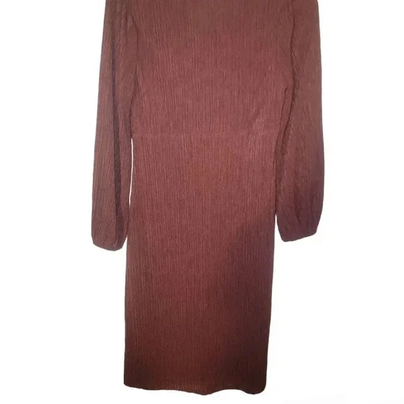 DRESS - Picture 3 of 3